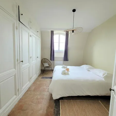 Chateau Des Vierres *